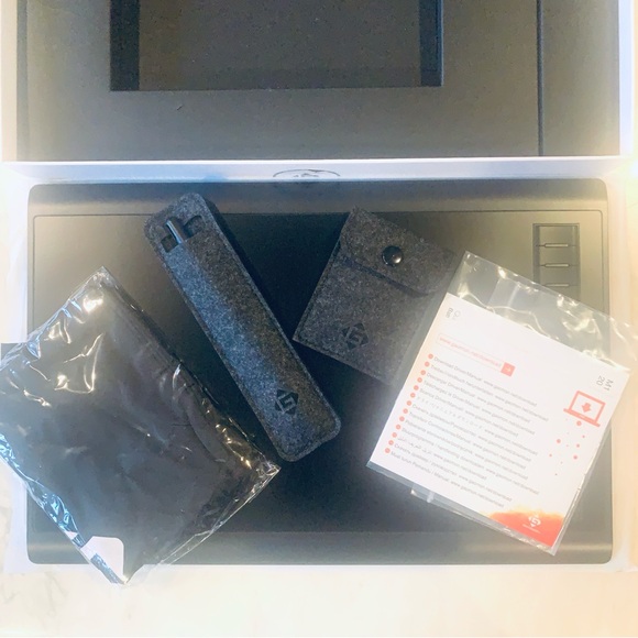 New Gaomon M10K 2018 Version Battery-Free Graphics Tablet - Picture 4 of 10